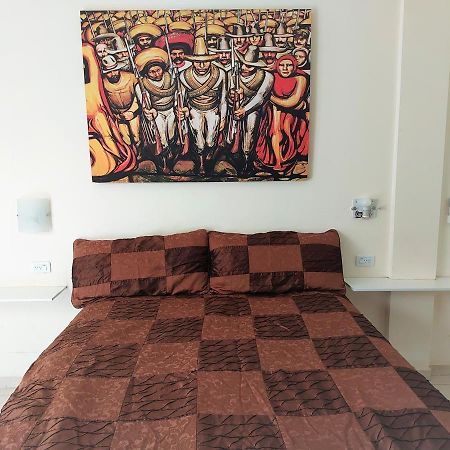 Apartamento 12 Con Dos Camas , A 200 Mts Del Vado Del Rio , Cerca Del Centro De Gobierno , Internet De Alta Velocidad 埃莫西约 外观 照片
