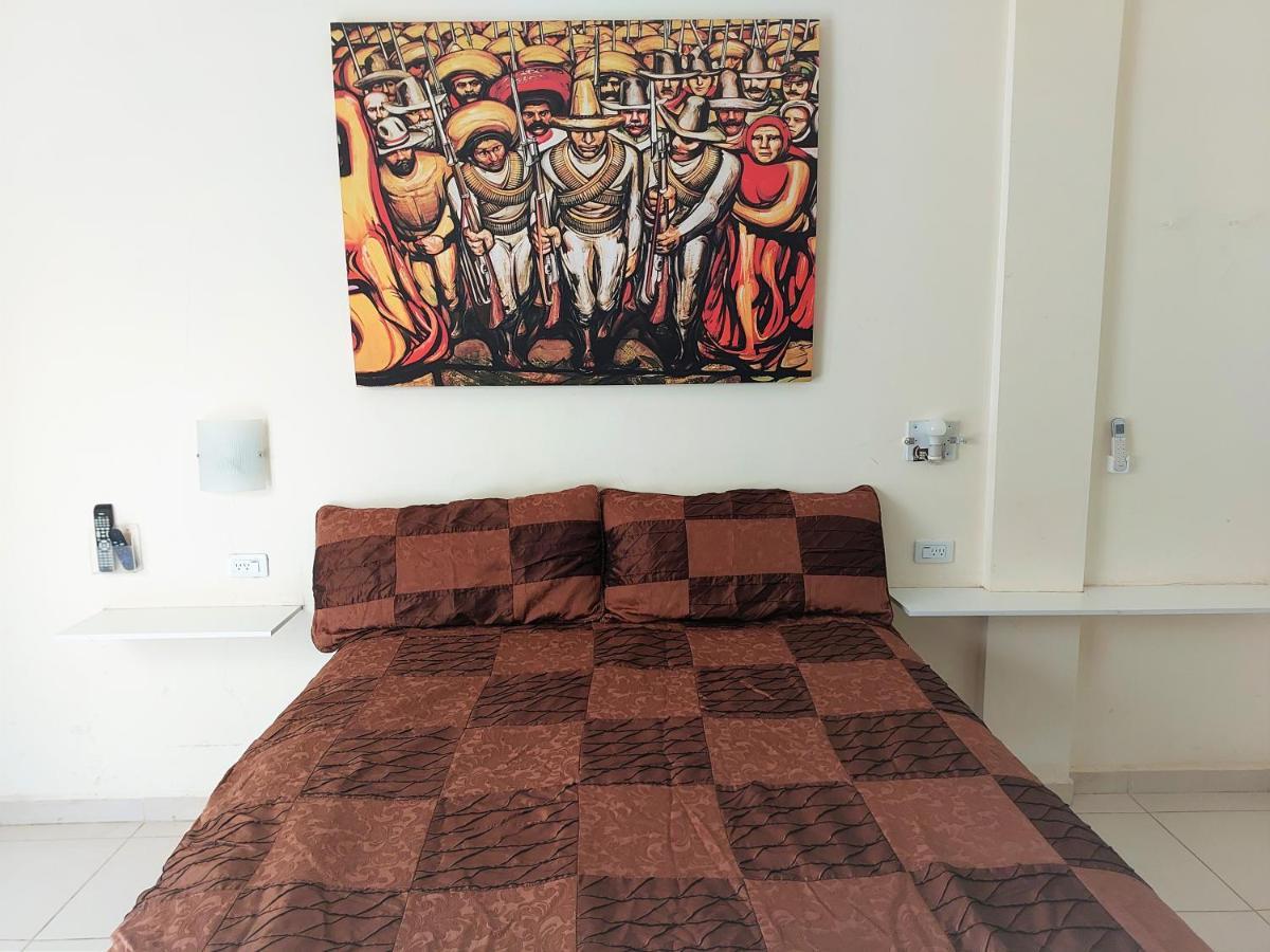 Apartamento 12 Con Dos Camas , A 200 Mts Del Vado Del Rio , Cerca Del Centro De Gobierno , Internet De Alta Velocidad 埃莫西约 外观 照片