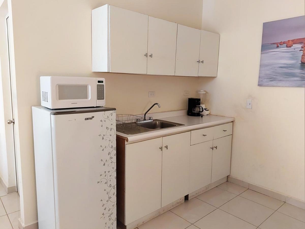 Apartamento 12 Con Dos Camas , A 200 Mts Del Vado Del Rio , Cerca Del Centro De Gobierno , Internet De Alta Velocidad 埃莫西约 外观 照片
